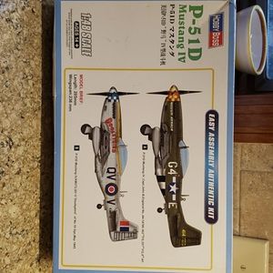 Airplane Model Kit Mustang